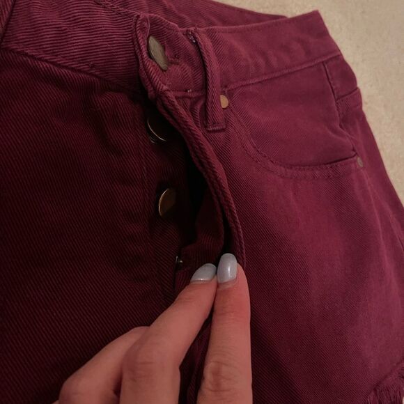 EUC American Threads Shorts - Picture 5 of 6